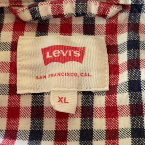 Levi’s red, blue and white checkered button down casual dress shirt EUC … - Picture 6 of 7